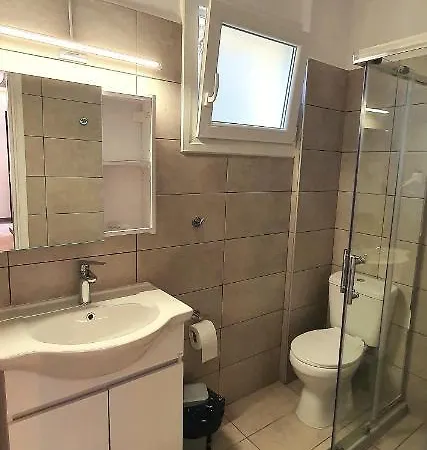 Bella De Lux Lägenhetshotell Kato Korakiana