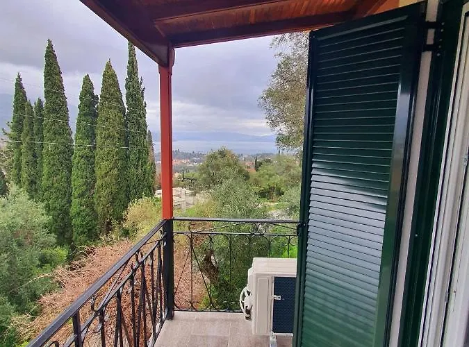Bella De Lux Aparthotel 3*