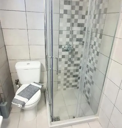 Bella De Lux Aparthotel Kato Korakiana