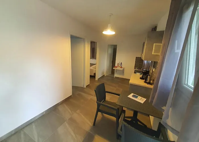 Bella De Lux Apartahotel 3*